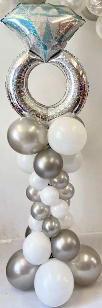 Spiral Balloon Floor Stack - Ring (Silver & White)