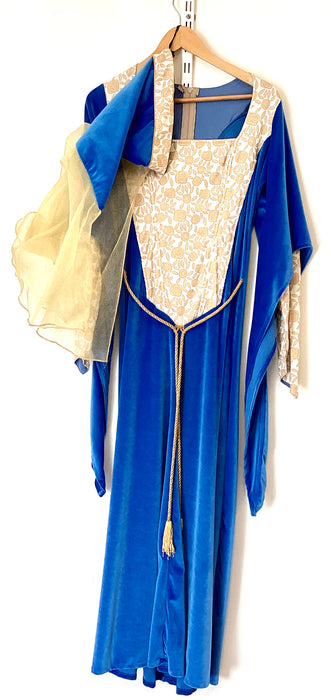Maid Marion Medieval Hire Costume The Ultimate Balloon And Party Shop Cheltenham & Gloucester Balloons & Fancy Dress 