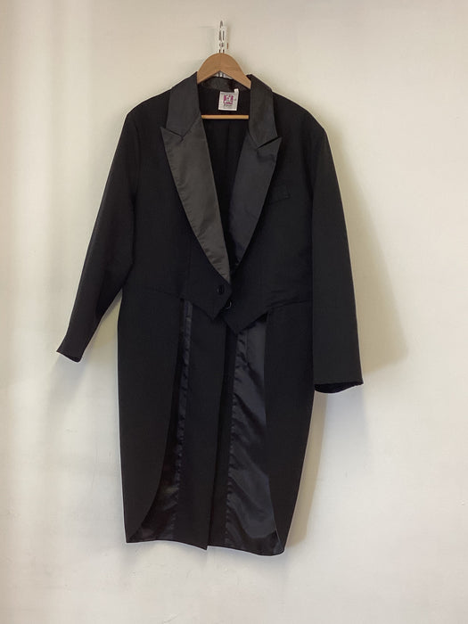 Tailcoat hire