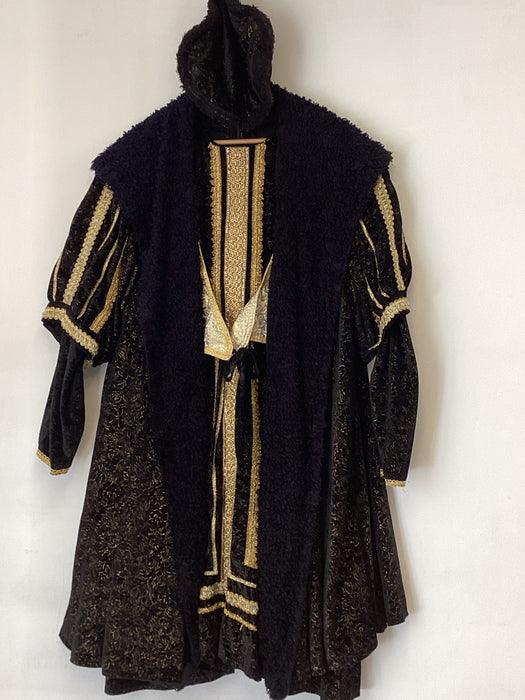 King Henry VIII Hire Costume