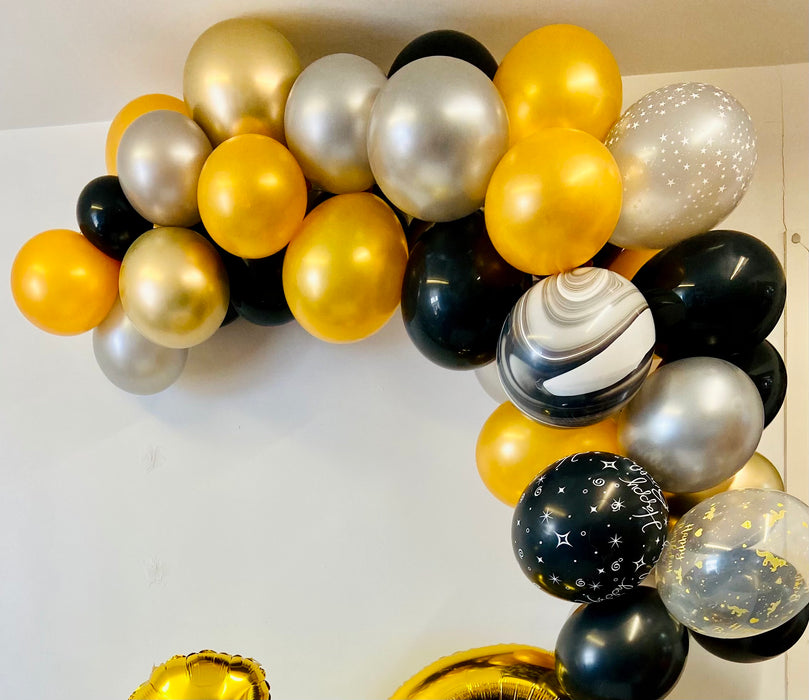 Organic Balloon Garland - Classic Black/Gold.